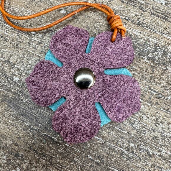 Leather Charm Flower Bag Charm Genuine Leather Purse Keychain NEW FAST SHIP - Picture 6 of 6